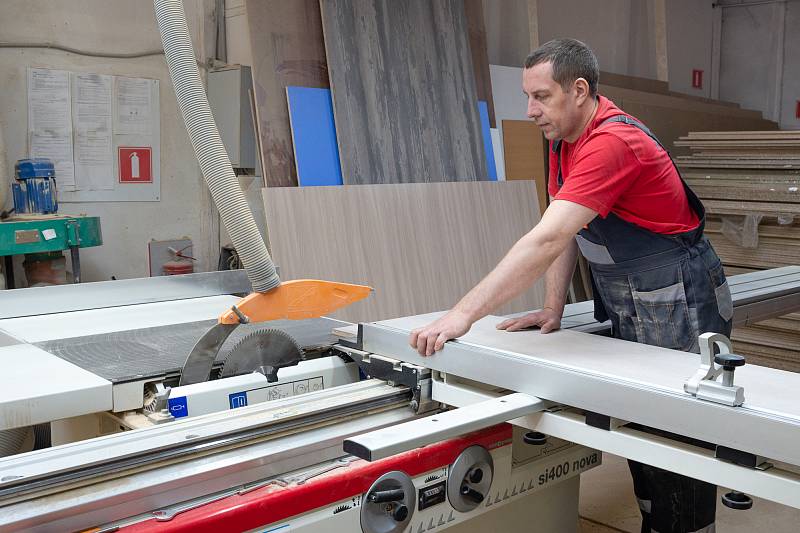 /company/proizvodstvo/